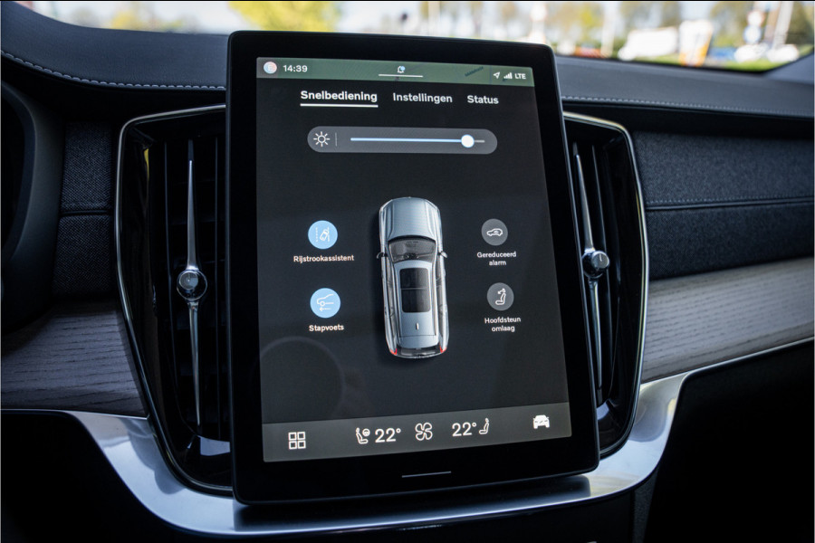Volvo XC90 2.0 T8 Plug-in hybrid AWD Plus Dark ** Panodak ** Harman/Kardon ** Trekhaak ** HUD
