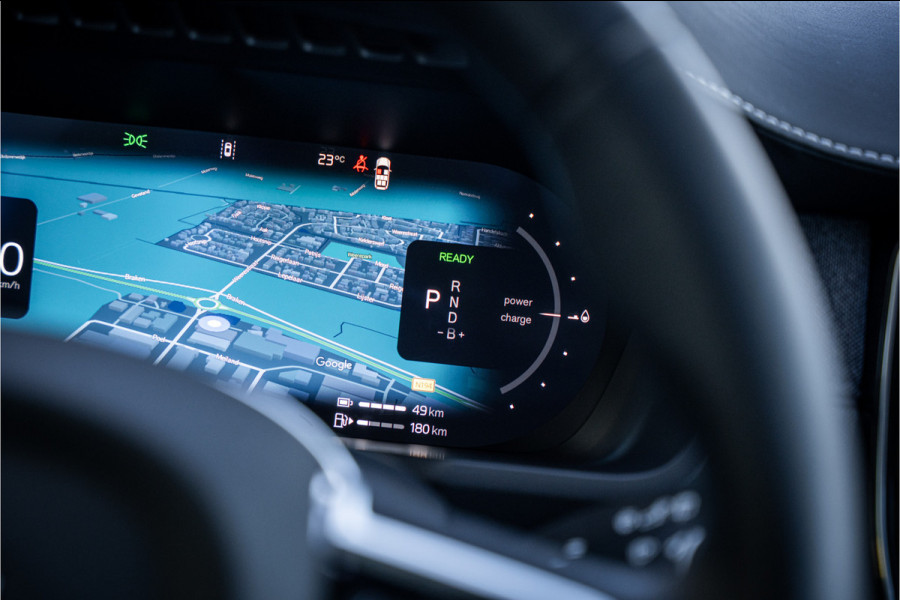 Volvo XC90 2.0 T8 Plug-in hybrid AWD Plus Dark ** Panodak ** Harman/Kardon ** Trekhaak ** HUD