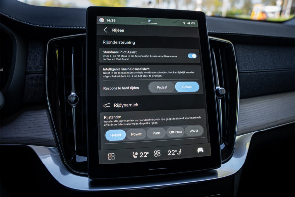 Volvo XC90 2.0 T8 Plug-in hybrid AWD Plus Dark ** Panodak ** Harman/Kardon ** Trekhaak ** HUD