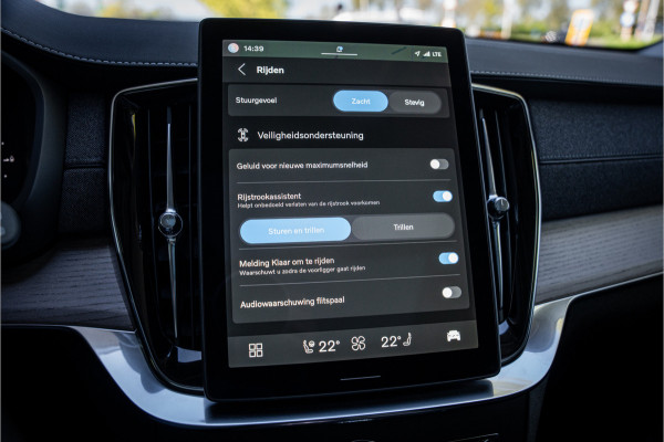 Volvo XC90 2.0 T8 Plug-in hybrid AWD Plus Dark ** Panodak ** Harman/Kardon ** Trekhaak ** HUD