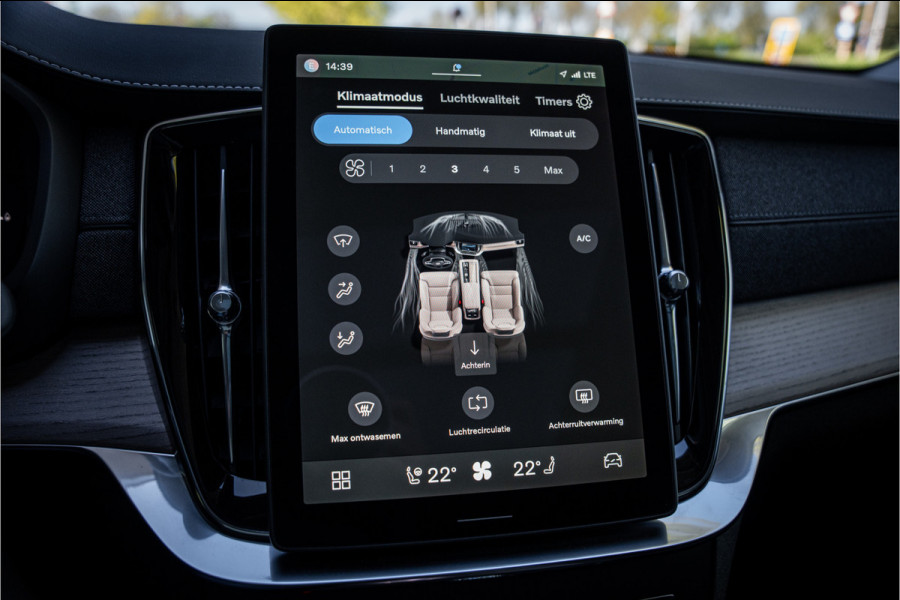 Volvo XC90 2.0 T8 Plug-in hybrid AWD Plus Dark ** Panodak ** Harman/Kardon ** Trekhaak ** HUD