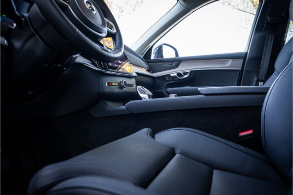 Volvo XC90 2.0 T8 Plug-in hybrid AWD Plus Dark ** Panodak ** Harman/Kardon ** Trekhaak ** HUD