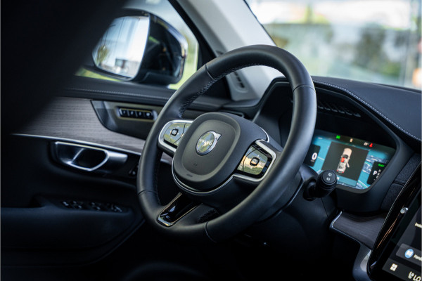 Volvo XC90 2.0 T8 Plug-in hybrid AWD Plus Dark ** Panodak ** Harman/Kardon ** Trekhaak ** HUD