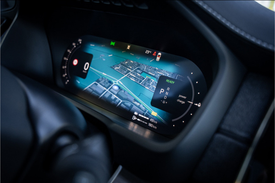 Volvo XC90 2.0 T8 Plug-in hybrid AWD Plus Dark ** Panodak ** Harman/Kardon ** Trekhaak ** HUD