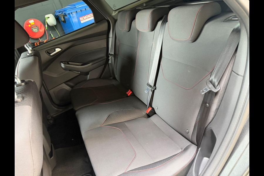 Ford FOCUS Wagon 1.0 ST-Line 140PK XENON-CLIMA-CAMERA-STLVERWARMING