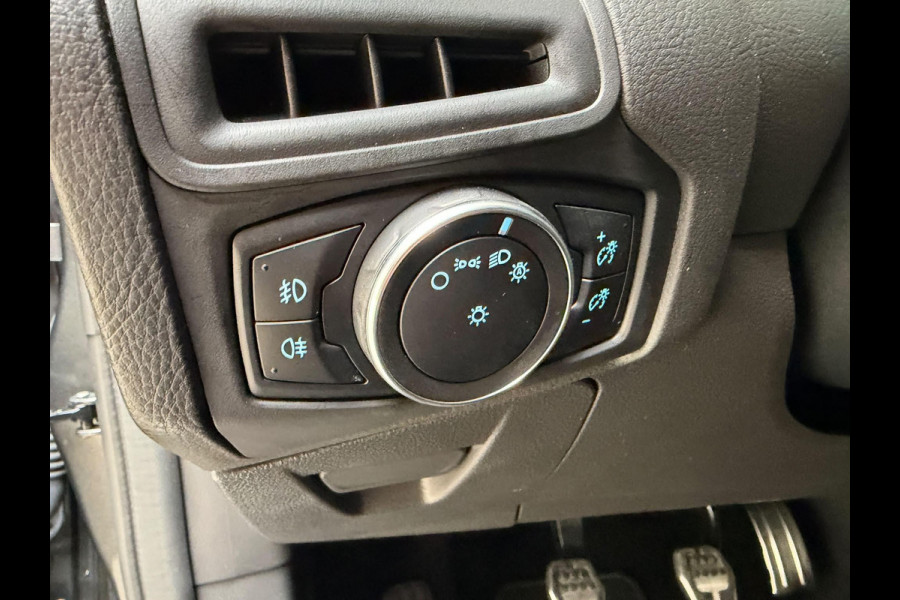 Ford FOCUS Wagon 1.0 ST-Line 140PK XENON-CLIMA-CAMERA-STLVERWARMING