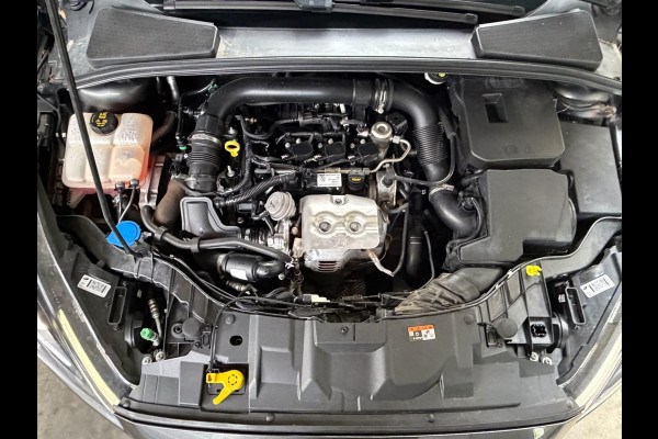 Ford FOCUS Wagon 1.0 ST-Line 140PK XENON-CLIMA-CAMERA-STLVERWARMING