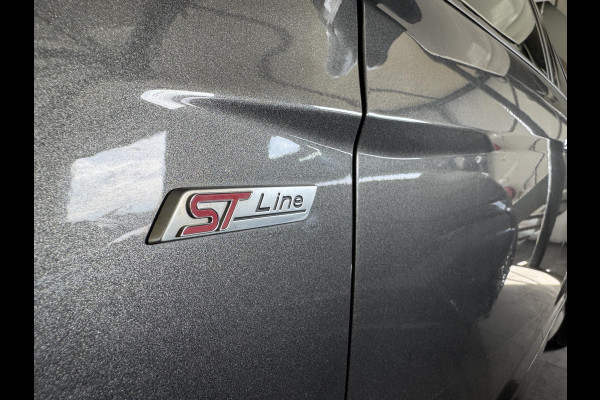 Ford FOCUS Wagon 1.0 ST-Line 140PK XENON-CLIMA-CAMERA-STLVERWARMING