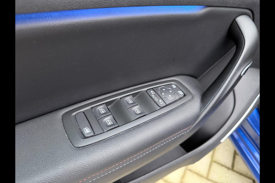 Renault Mégane Estate 1.6 E-Tech Plug-In Hybrid 160 R.S. Line | Camera | PDC | Keyless |