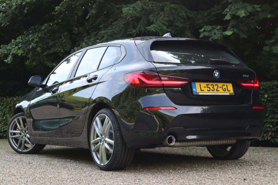 BMW 1-serie 118i Business Edition | Automaat | Carplay | Navi |
