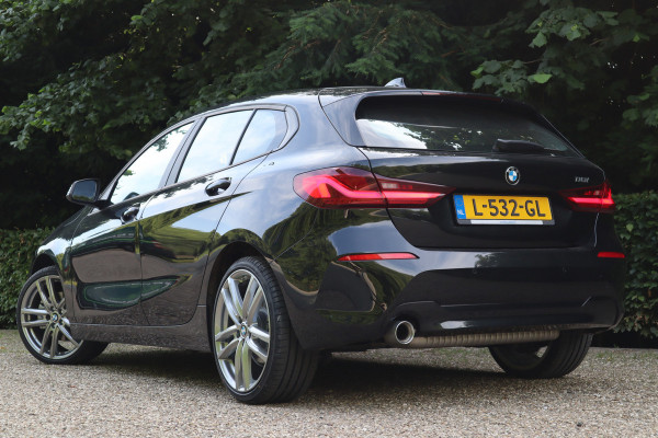 BMW 1-serie 118i Business Edition | Automaat | Carplay | Navi |