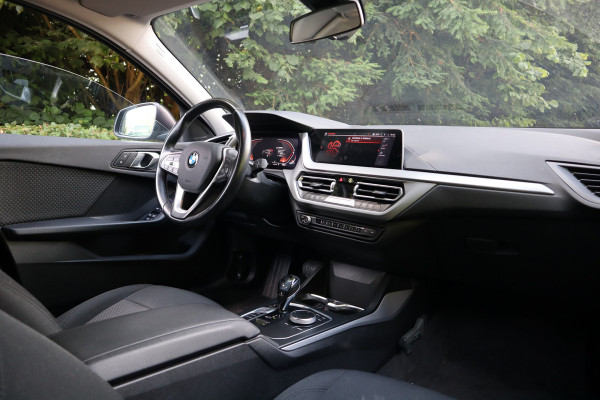 BMW 1-serie 118i Business Edition | Automaat | Carplay | Navi |