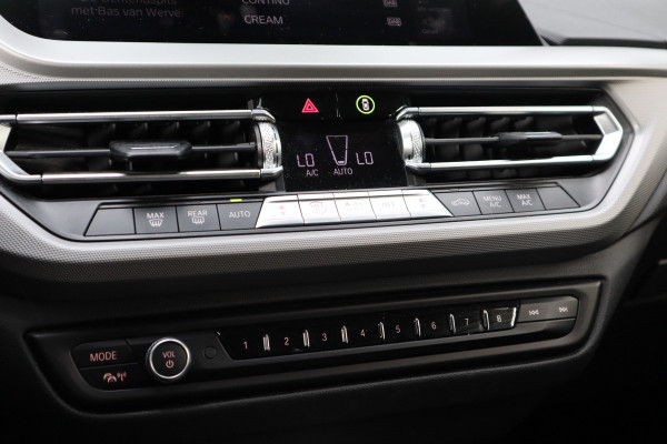 BMW 1-serie 118i Business Edition | Automaat | Carplay | Navi |