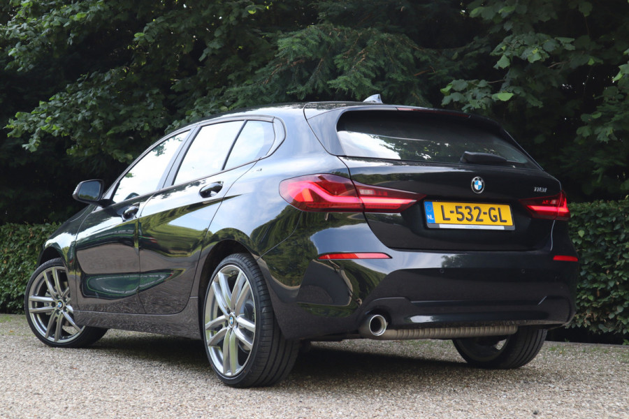 BMW 1-serie 118i Business Edition | Automaat | Carplay | Navi |