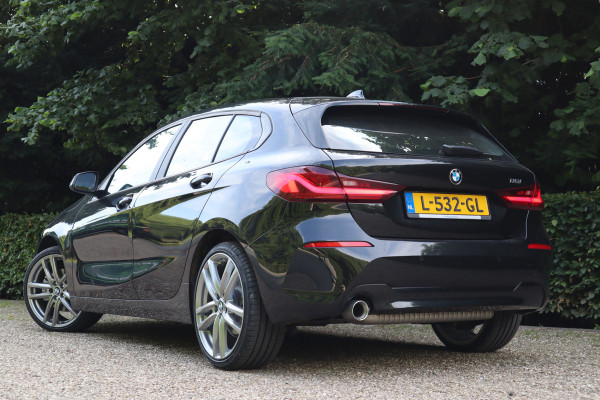 BMW 1-serie 118i Business Edition | Automaat | Carplay | Navi |