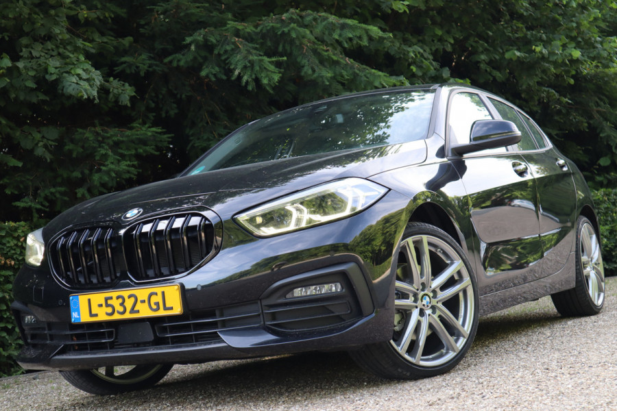 BMW 1-serie 118i Business Edition | Automaat | Carplay | Navi |