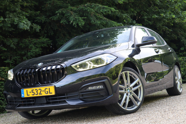 BMW 1-serie 118i Business Edition | Automaat | Carplay | Navi |