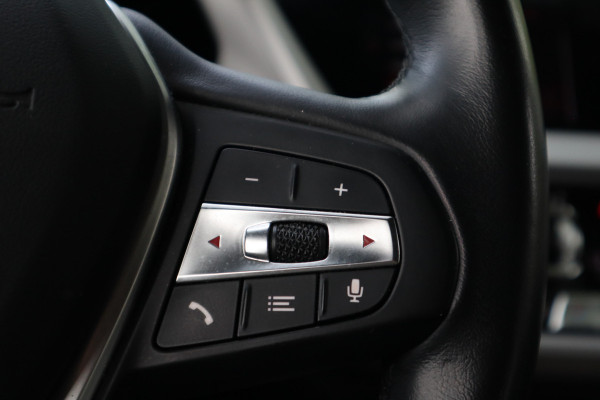 BMW 1-serie 118i Business Edition | Automaat | Carplay | Navi |