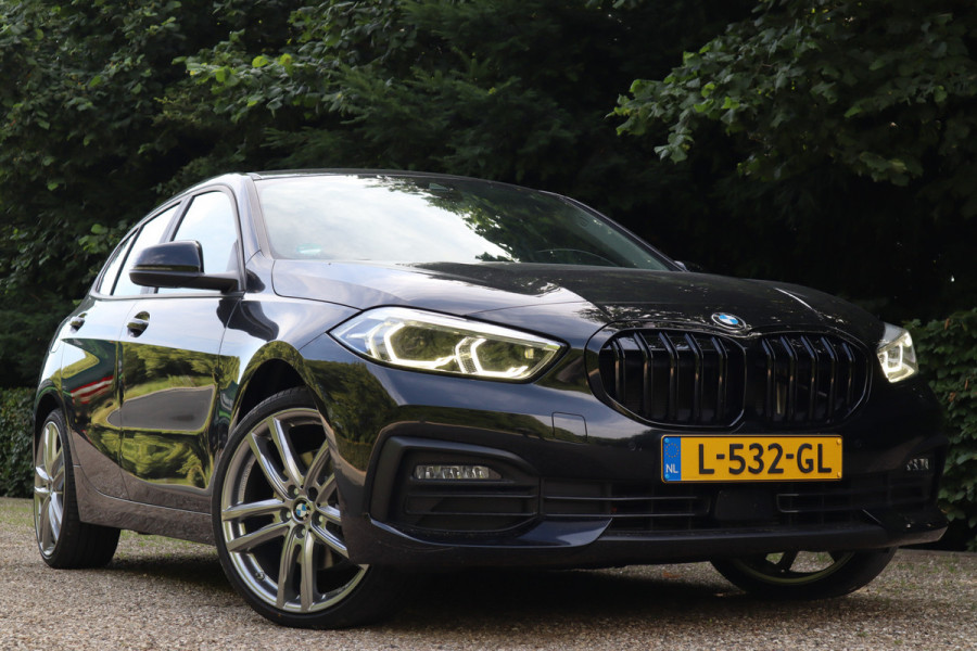 BMW 1-serie 118i Business Edition | Automaat | Carplay | Navi |