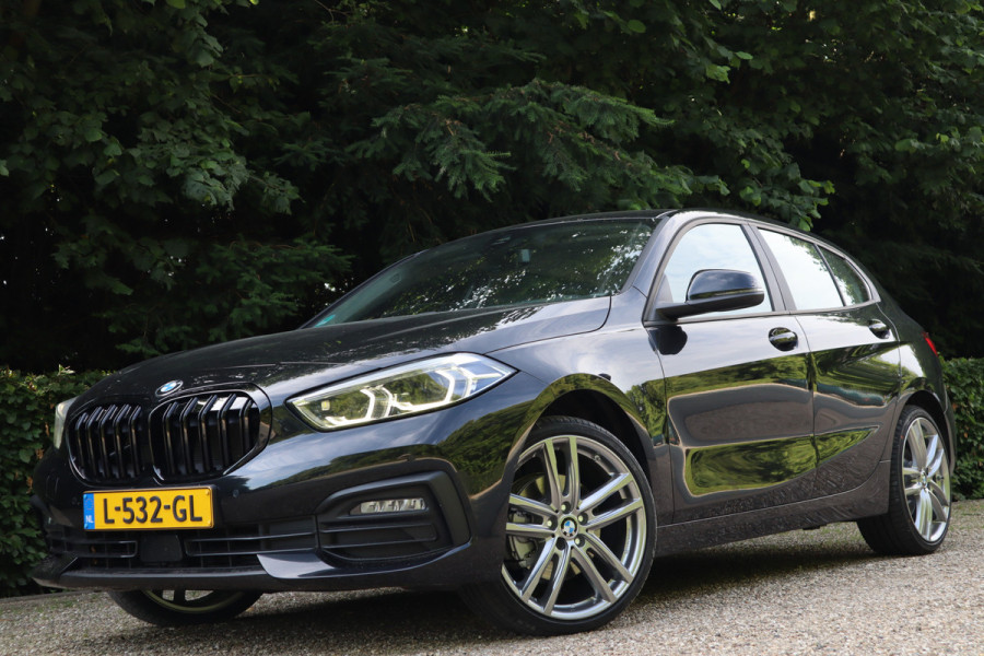 BMW 1-serie 118i Business Edition | Automaat | Carplay | Navi |
