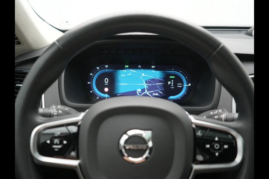 Volvo XC90 T8 Recharge AWD Ultimate Dark 7 Persoons 456pk PHEV LONG RANGE Dealer O.H | Trekhaak af Fabriek | Bowers & Wilkins | Panodak | 22"L.M | Adaptive Cruise | Head Up | Alcantara Hemel | Pilot Assist | Google Maps | Keyless |