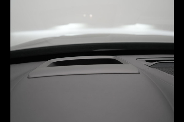 Volvo XC90 T8 Recharge AWD Ultimate Dark 7 Persoons 456pk PHEV LONG RANGE Dealer O.H | Trekhaak af Fabriek | Bowers & Wilkins | Panodak | 22"L.M | Adaptive Cruise | Head Up | Alcantara Hemel | Pilot Assist | Google Maps | Keyless |