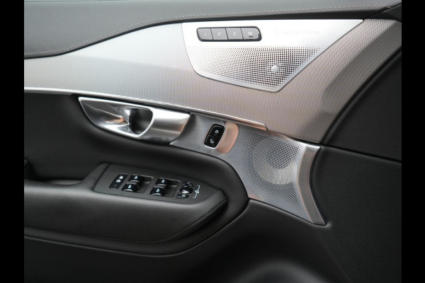 Volvo XC90 T8 Recharge AWD Ultimate Dark 7 Persoons 456pk PHEV LONG RANGE Dealer O.H | Trekhaak af Fabriek | Bowers & Wilkins | Panodak | 22"L.M | Adaptive Cruise | Head Up | Alcantara Hemel | Pilot Assist | Google Maps | Keyless |