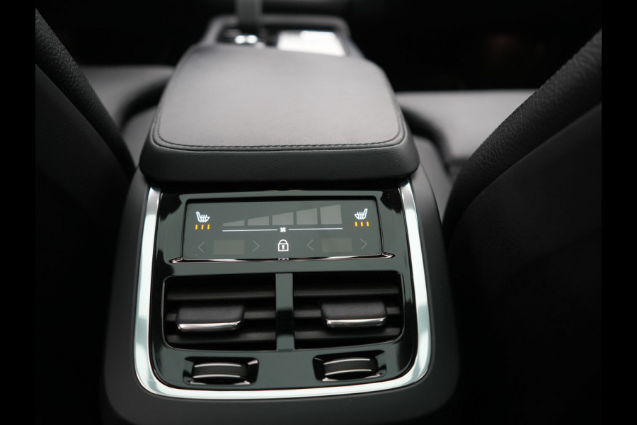 Volvo XC90 T8 Recharge AWD Ultimate Dark 7 Persoons 456pk PHEV LONG RANGE Dealer O.H | Trekhaak af Fabriek | Bowers & Wilkins | Panodak | 22"L.M | Adaptive Cruise | Head Up | Alcantara Hemel | Pilot Assist | Google Maps | Keyless |