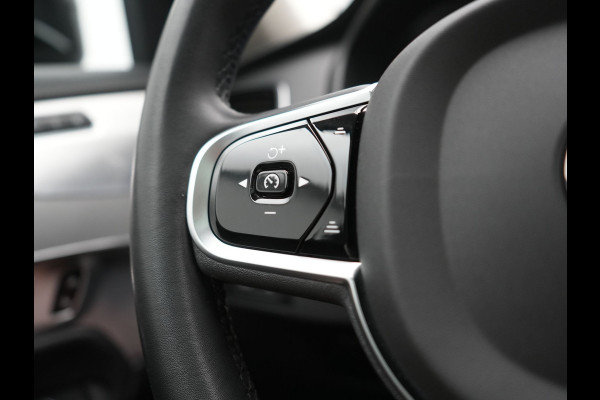 Volvo XC90 T8 Recharge AWD Ultimate Dark 7 Persoons 456pk PHEV LONG RANGE Dealer O.H | Trekhaak af Fabriek | Bowers & Wilkins | Panodak | 22"L.M | Adaptive Cruise | Head Up | Alcantara Hemel | Pilot Assist | Google Maps | Keyless |