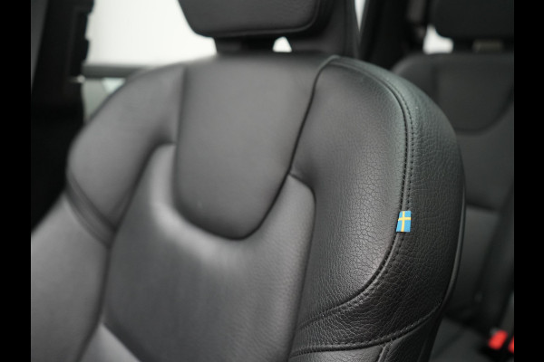 Volvo XC90 T8 Recharge AWD Ultimate Dark 7 Persoons 456pk PHEV LONG RANGE Dealer O.H | Trekhaak af Fabriek | Bowers & Wilkins | Panodak | 22"L.M | Adaptive Cruise | Head Up | Alcantara Hemel | Pilot Assist | Google Maps | Keyless |