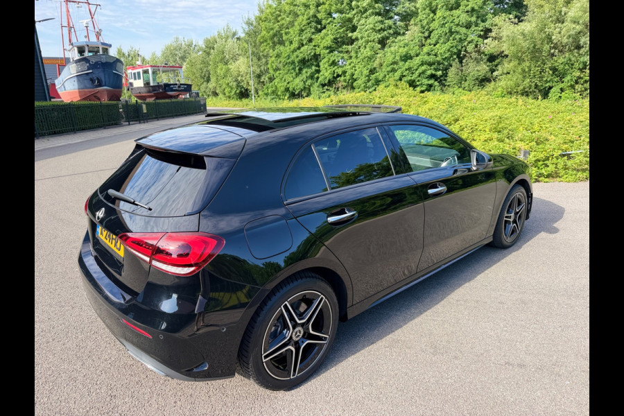 Mercedes-Benz A-Klasse 250 e AMG Limited Nightpakket Burmester Multibeam Panorama Memory Sfeer Camera Night Keyless