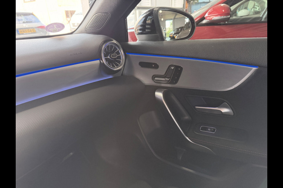 Mercedes-Benz A-Klasse 250 e AMG Limited Nightpakket Burmester Multibeam Panorama Memory Sfeer Camera Night Keyless