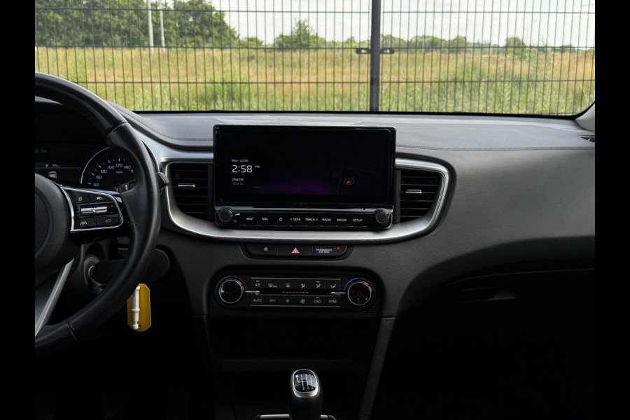 Kia Ceed Sportswagon 1.0 T-GDi DynamicLine | Achteruitrijcamera | PDC | Trekhaak | Carplay |