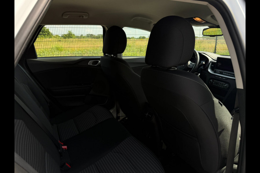 Kia Ceed Sportswagon 1.0 T-GDi DynamicLine | Achteruitrijcamera | PDC | Trekhaak | Carplay |