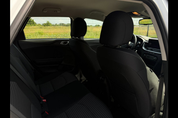 Kia Ceed Sportswagon 1.0 T-GDi DynamicLine | Achteruitrijcamera | PDC | Trekhaak | Carplay |