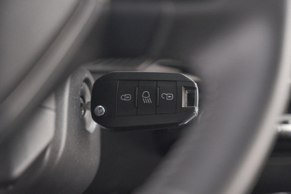 Peugeot 208 Hybrid 110 e-DSC6 Allure | IJSKOUDE Climate Control | Apple Carplay | Parkeersensoren