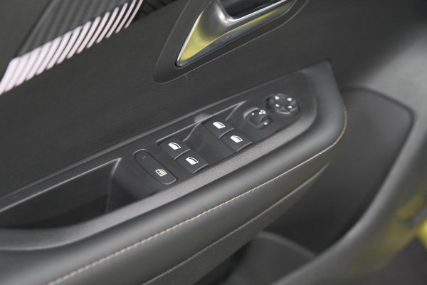 Peugeot 208 Hybrid 110 e-DSC6 Allure | IJSKOUDE Climate Control | Apple Carplay | Parkeersensoren