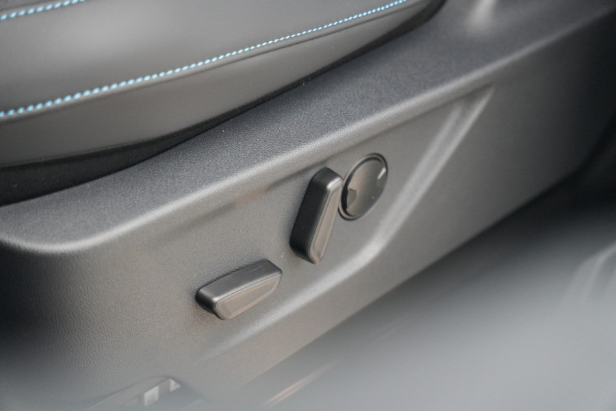Ford E-Transit Custom 340 L2H1 Sport 71 kWh 218pk - ACC - B&O - Navi - Stoel/Stuurverwarming - 360 Camera - Blindspot - Rijklaar
