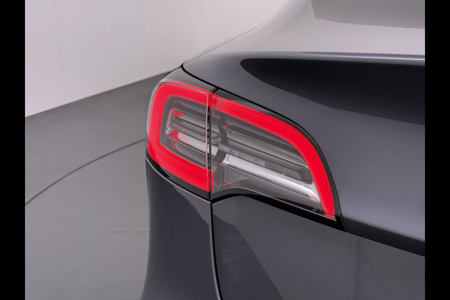 Tesla Model 3 Long Range AWD 75kWh 463PK Full Self Driving Ivoor Interieur All-Season banden Privacy Glas Premium Audio Panoramadak Navi Camer SOH 82% Lmv Leder Memory Elek.Stoelen Achterbank+Stoelverwarming Keyless Wifi Origineel Nederlandse Particuliere Auto Fabrieksgarantie op Accu en motor tot 25-3-2027/192.000KM