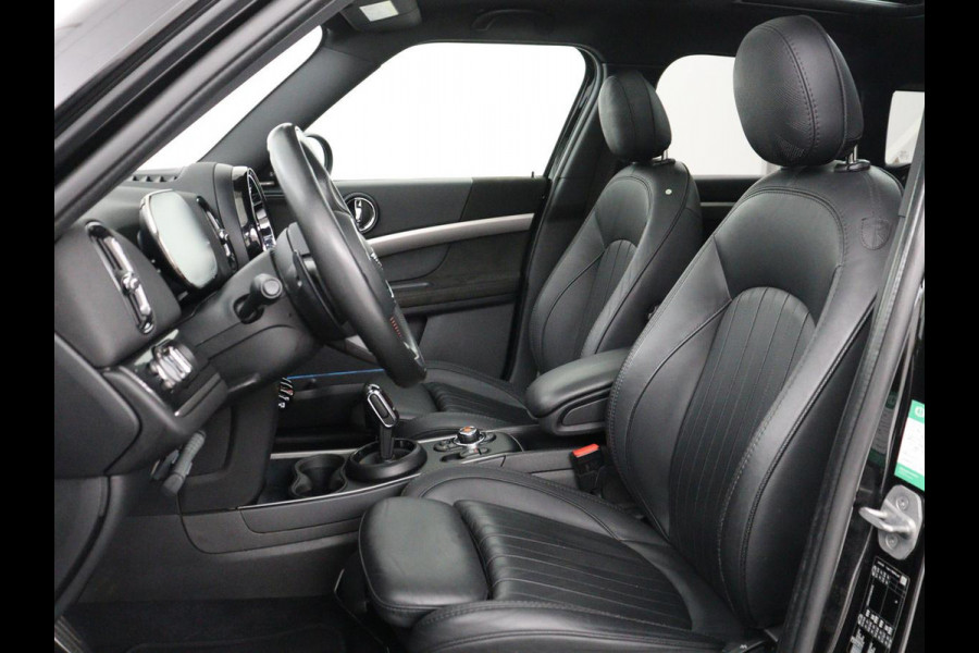 MINI Countryman 2.0 Cooper S Hammersmith | Panoramadak | Carplay | Camera | Harman/Kardon | Leder | Stoelverwarming | Elektrische kofferbak | Digital cockpit | Keyless | Cruise control | Climate control