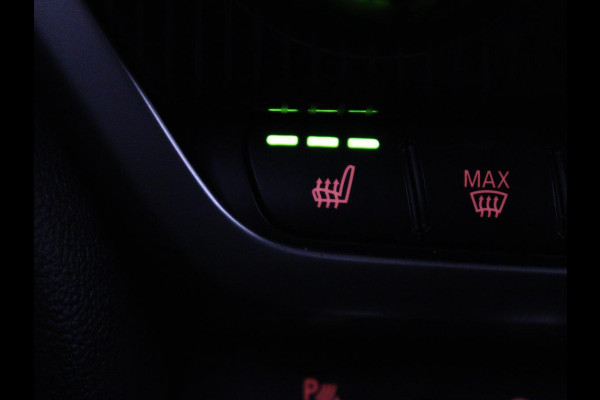 MINI Countryman 2.0 Cooper S Hammersmith | Panoramadak | Carplay | Camera | Harman/Kardon | Leder | Stoelverwarming | Elektrische kofferbak | Digital cockpit | Keyless | Cruise control | Climate control
