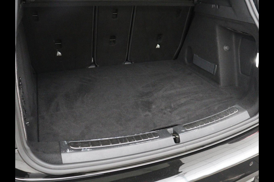 MINI Countryman 2.0 Cooper S Hammersmith | Panoramadak | Carplay | Camera | Harman/Kardon | Leder | Stoelverwarming | Elektrische kofferbak | Digital cockpit | Keyless | Cruise control | Climate control