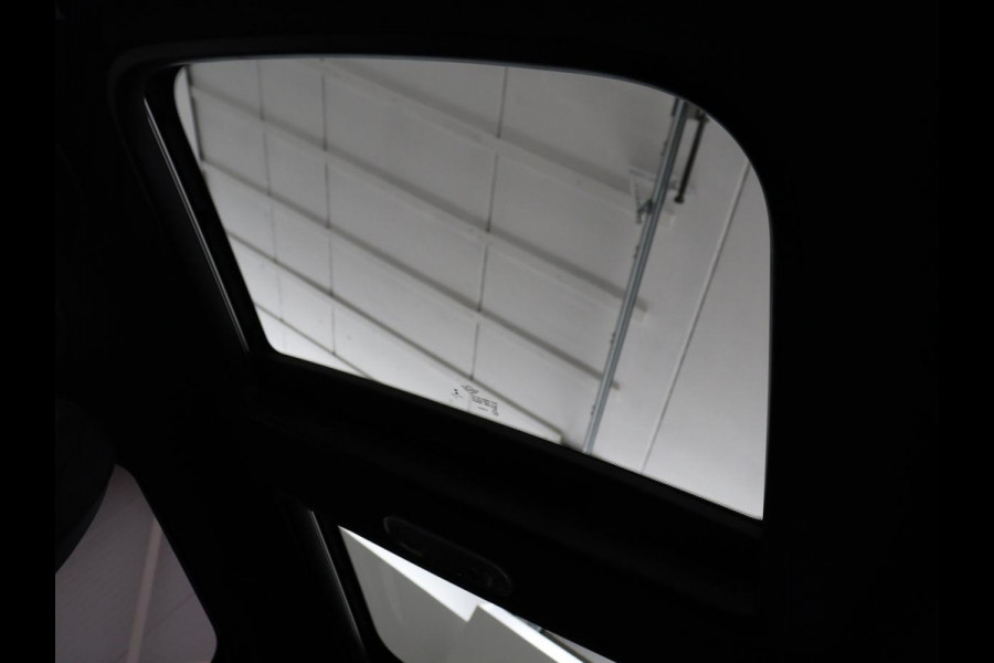 MINI Countryman 2.0 Cooper S Hammersmith | Panoramadak | Carplay | Camera | Harman/Kardon | Leder | Stoelverwarming | Elektrische kofferbak | Digital cockpit | Keyless | Cruise control | Climate control
