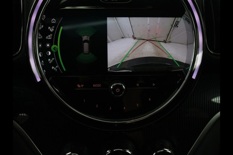 MINI Countryman 2.0 Cooper S Hammersmith | Panoramadak | Carplay | Camera | Harman/Kardon | Leder | Stoelverwarming | Elektrische kofferbak | Digital cockpit | Keyless | Cruise control | Climate control