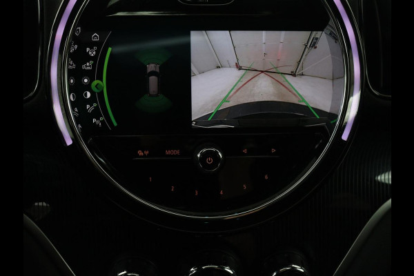 MINI Countryman 2.0 Cooper S Hammersmith | Panoramadak | Carplay | Camera | Harman/Kardon | Leder | Stoelverwarming | Elektrische kofferbak | Digital cockpit | Keyless | Cruise control | Climate control