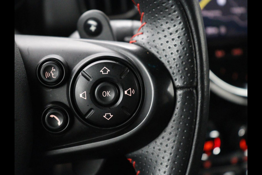 MINI Countryman 2.0 Cooper S Hammersmith | Panoramadak | Carplay | Camera | Harman/Kardon | Leder | Stoelverwarming | Elektrische kofferbak | Digital cockpit | Keyless | Cruise control | Climate control