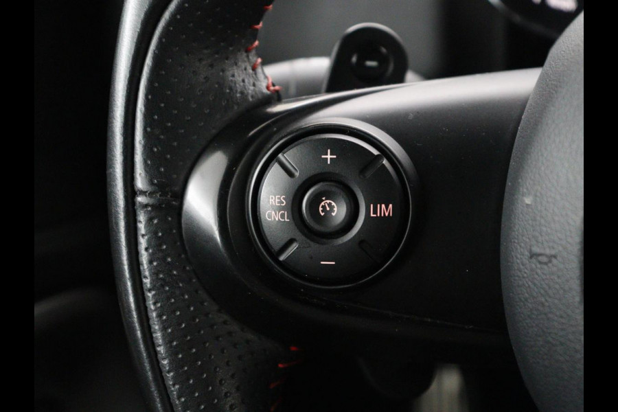 MINI Countryman 2.0 Cooper S Hammersmith | Panoramadak | Carplay | Camera | Harman/Kardon | Leder | Stoelverwarming | Elektrische kofferbak | Digital cockpit | Keyless | Cruise control | Climate control