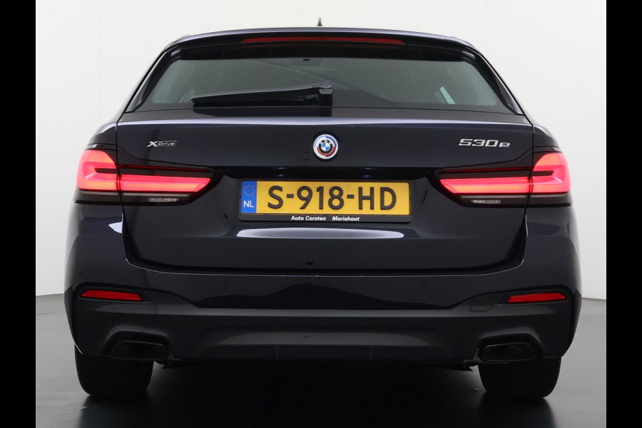 BMW 5 Serie Touring 530e 292PK Hybrid xDrive M-Sport Leder Elek.Comfort Stoelen+Memory+Verwarmd Shadow Line Live Cockpit Pro Apple Carplay/A Elek.Achterklep Aero-Pack 4WD AWD Pdc DAB+ Led+High Beam Assist Cruise Control Wifi Dealeronderhouden Origineel Nederlandse Auto