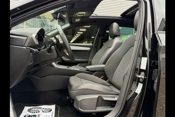Seat Leon Sportstourer 1.4 TSI eHybrid PHEV FR Business | Navigatie | Clima | Panoramadak | Cruise | Camera | Trekhaak | 18"