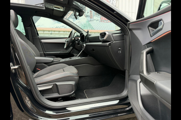 Seat Leon Sportstourer 1.4 TSI eHybrid PHEV FR Business | Navigatie | Clima | Panoramadak | Cruise | Camera | Trekhaak | 18"